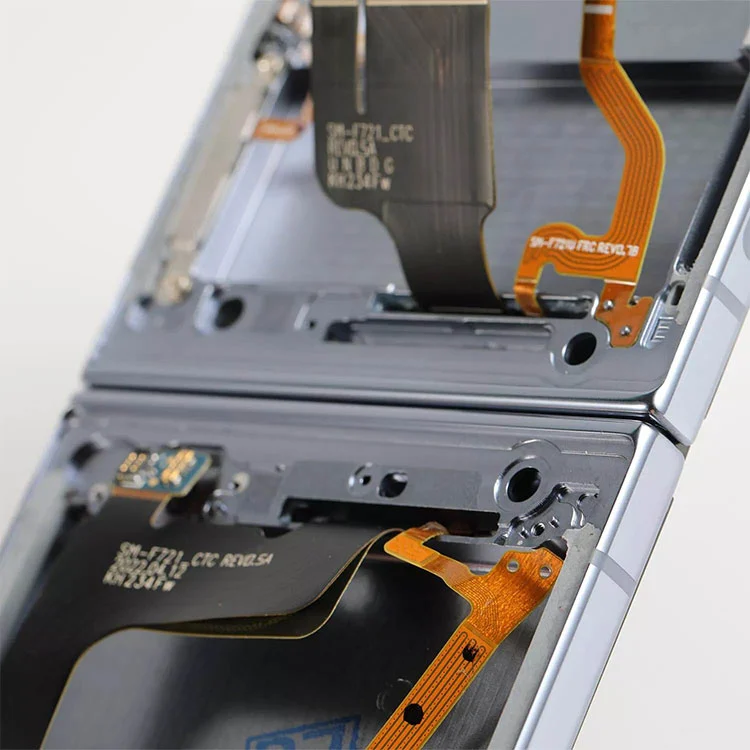 Flip 4 ekrany LCD