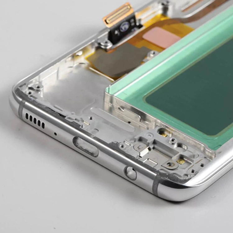 Ekrany LCD S8